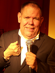 Martin gibt Karl Valentin